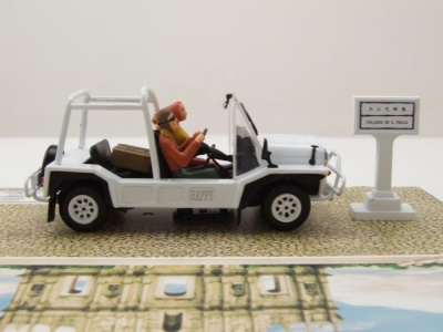 Austin Mini Moke 1968 weiß mit 2 Figuren und Macau Straßenschild Modellauto 1:43 Vitesse