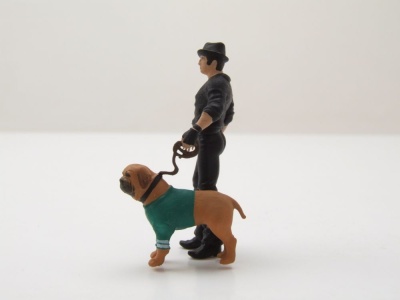 Figur Rocky mit Hund für 1:43 Modelle Cartrix