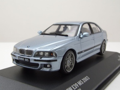 BMW M5 E39 2003 blau metallic Modellauto 1:43 Solido