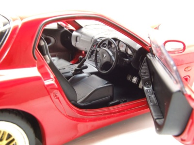 Mazda RX-7 FD RS 1994 rot Modellauto 1:18 Solido