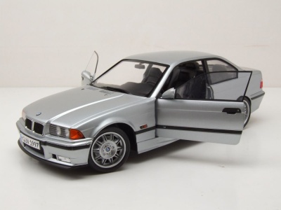 BMW M3 E36 Coupe 1990 silber Modellauto 1:18 Solido