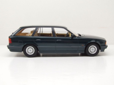 BMW 5er Touring Kombi E34 1996 grün metallic Modellauto 1:18 Triple9