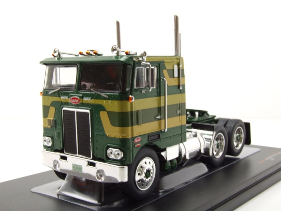 Camion Peterbilt 352 Pacemaker 1979 A Escala 1:43 Ixo Models Verde