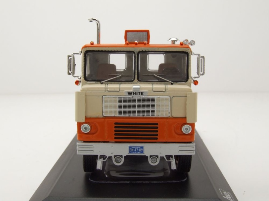 White 7400 1960 1:43 IXO | Sběratelské modely aut