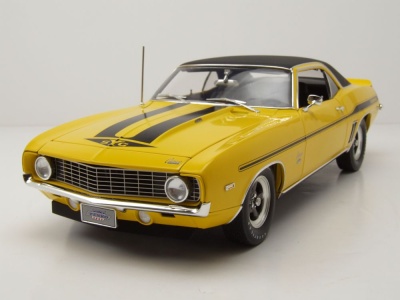 Modellauto Chevrolet Yenko Camaro SC 1969 gelb schwarz 1:18 Acme