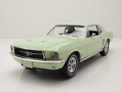 Ford Mustang She Country Special Bill Goodro 1967 hellgrün Modellauto 1:18 Greenlight Collectibles