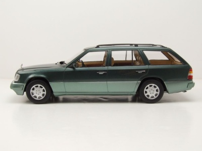 Mercedes E-Klasse T-Modell Kombi S124 1995 grün metallic Modellauto 1:18 Triple9
