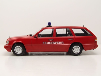 Mercedes E-Klasse T-Modell Kombi S124 Feuerwehr 1995 rot Modellauto 1:18 Triple9