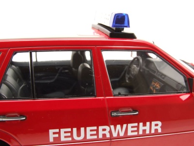 Mercedes E-Klasse T-Modell Kombi S124 Feuerwehr 1995 rot Modellauto 1:18 Triple9