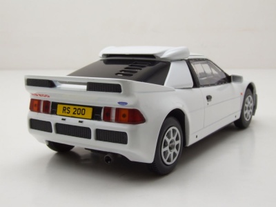 Ford RS 200 1984 weiß Modellauto 1:24 Whitebox