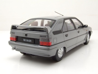 Citroen BX GTI 1990 silber Modellauto 1:18 Triple9