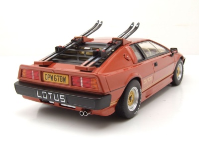 Lotus Esprit Turbo 1981 kupfer mit Ski James Bond Modellauto 1:18 KK Scale