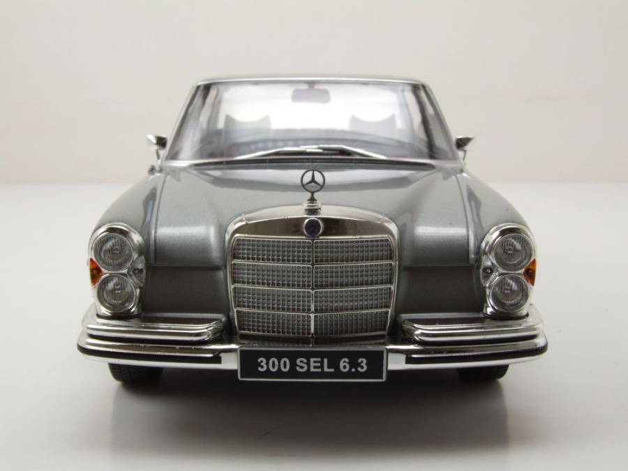 KK-Scale 1:18 Mercedes-Benz 300 SEL 6.3 (W109) Année de construction