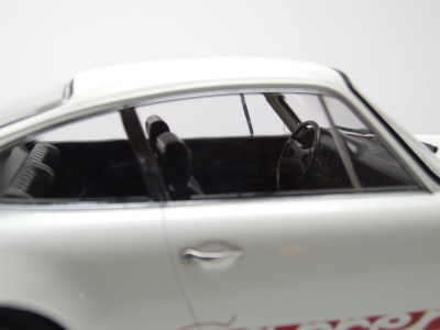 Porsche 911 Carrera RS 2.7 1973 weiß rot Modellauto 1:12 Norev