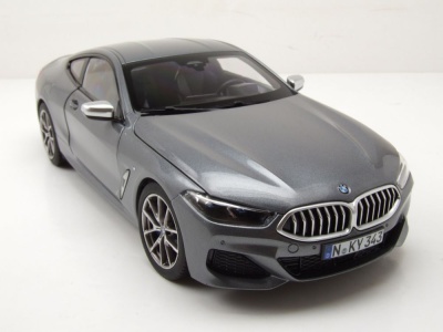 BMW M850i 2019 grau metallic Modellauto 1:18 Norev