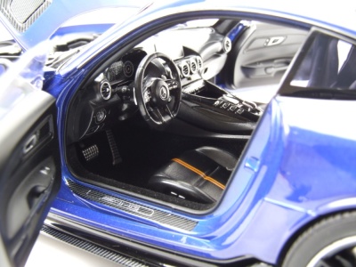 Mercedes AMG GT Black Series 2021 blau metallic Modellauto 1:18 Norev