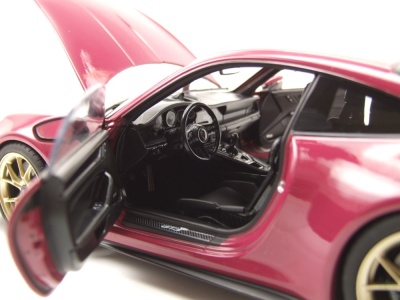 Porsche 911 GT3 2021 sternrubin neo Modellauto 1:18 Norev