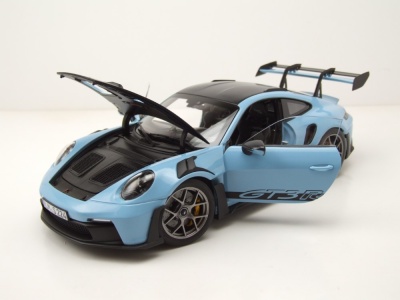 Porsche 911 GT3 RS Weissach Pack 2022 hellblau Modellauto 1:18 Norev