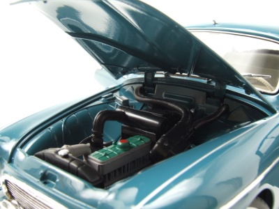 Renault Fregate 1960 grün Modellauto 1:18 Norev