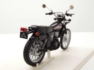 Yamaha XT500 1988 schwarz silber Modellmotorrad 1:18 Norev