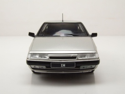 Citroen XM 1989 silber Modellauto 1:24 Whitebox