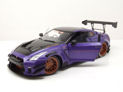 Nissan GT-R R35 Liberty Walk LB-Works 2022 lila Modellauto 1:18 Solido