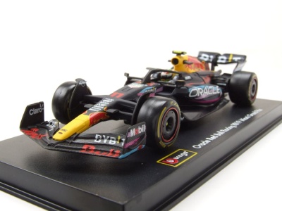 Red Bull Racing RB19 Formel 1 #11 2023 Perez mit Helm...