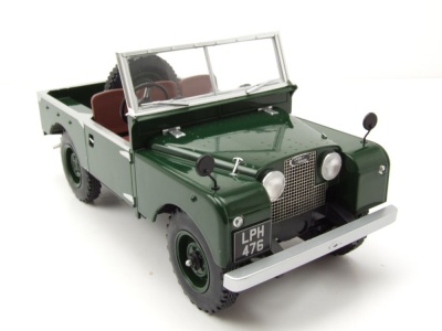 Land Rover Series I ohne Verdeck RHD 1957 dunkelgrün Modellauto 1:18 MCG