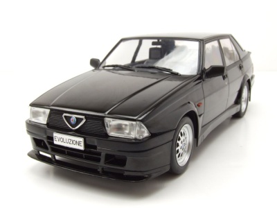 Alfa Romeo 75 Turbo Evoluzione 1987 schwarz Modellauto...