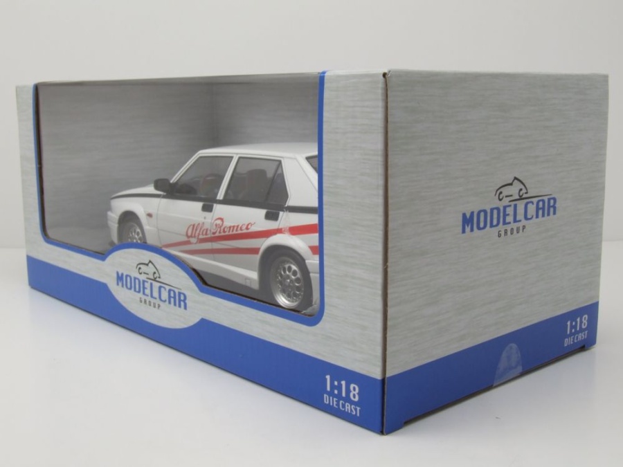 Alfa Romeo 75 Turbo Evoluzione 1987, Miniature MCG 1/18 Noire, Neuve