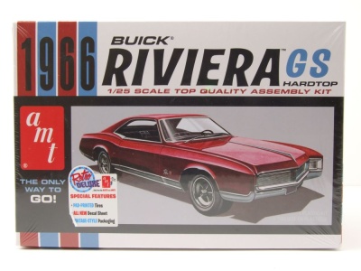 Buick Riviera GS 1966 Kunststoffbausatz Modellauto 1:25 AMT