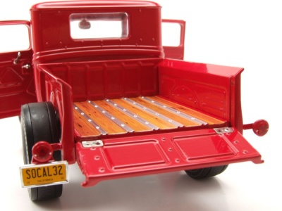 Ford Hot Rod Custom Pick Up So-Cal Speed Shop 1932 rot weiß Modellauto 1:18 Acme