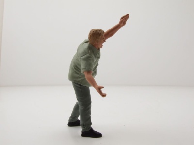 Figur Serie 2 #5 Mann hellgrün grau für 1:18 Modelle American Diorama