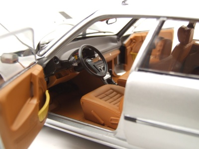 Citroen CX 2200 Pallas 1976 grau Modellauto 1:18 Norev