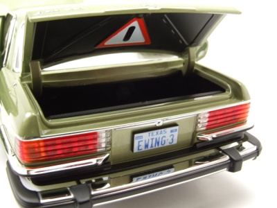 Mercedes 450 SL US-Version 1979 silbergrün TV-Serie Dallas Modellauto 1:18 Norev
