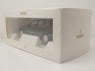 Mercedes C-Klasse W202 1993 grün metallic Modellauto 1:18 Norev