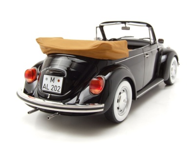 VW 1303 Käfer Cabrio 1972 schwarz Modellauto 1:18 Norev