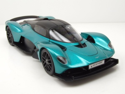 Aston Martin Valkyrie 2022 grün Modellauto 1:18 Maisto