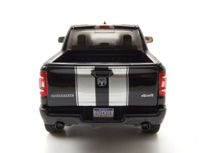Ram 1500 Crew Cab Laramie Pick Up 2019 schwarz silber Modellauto 1:24 Motormax