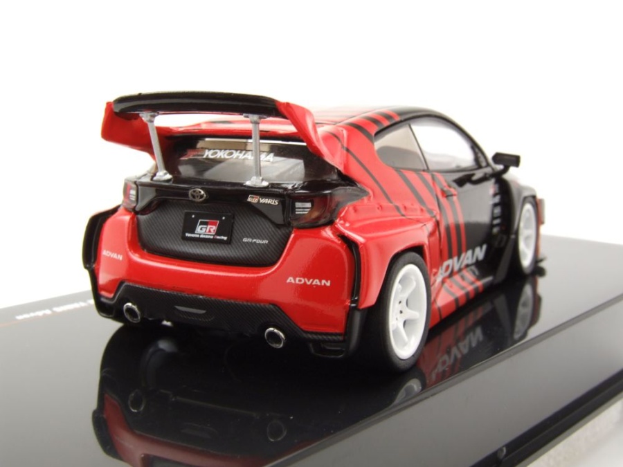 Miniature Toyota Yaris GR Pandem Advan Noire 1/43 – IXO MOC328, Métal, Neuve