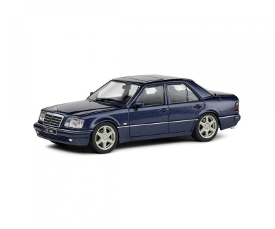 Mercedes E60 AMG W124 1994 blau Modellauto 1:43 Solido