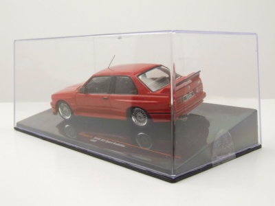BMW M3 E30 1990 rot Modellauto 1:43 ixo models
