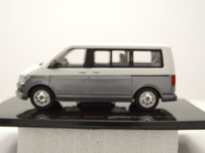 VW T6 Bus Multivan 2017 weiß grau Modellauto 1:43 ixo models