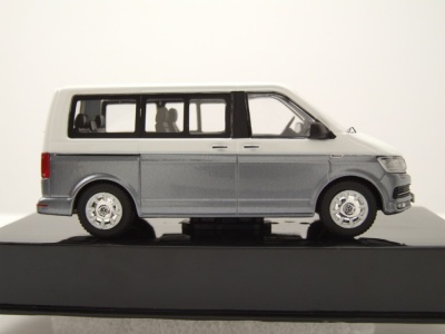 VW T6 Bus Multivan 2017 weiß grau Modellauto 1:43 ixo models