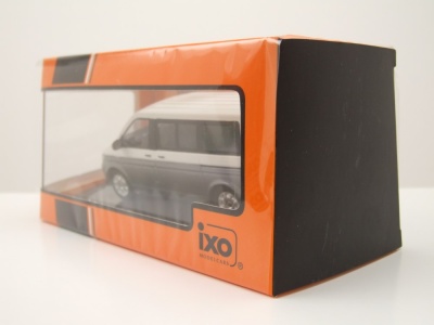 VW T6 Bus Multivan 2017 weiß grau Modellauto 1:43 ixo models