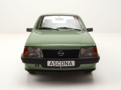 Opel Ascona C 1981 grün Modellauto 1:18 MCG