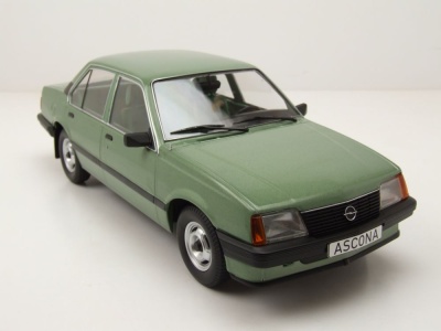Opel Ascona C 1981 grün Modellauto 1:18 MCG