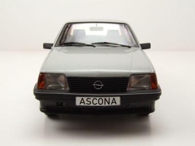 Opel Ascona C SR 1981 silber Modellauto 1:18 MCG