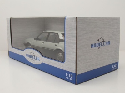Opel Ascona C SR 1981 silber Modellauto 1:18 MCG