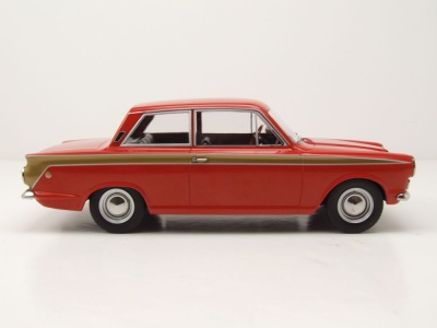 Ford Lotus Cortina 1966 rot gold Modellauto 1:18 MCG